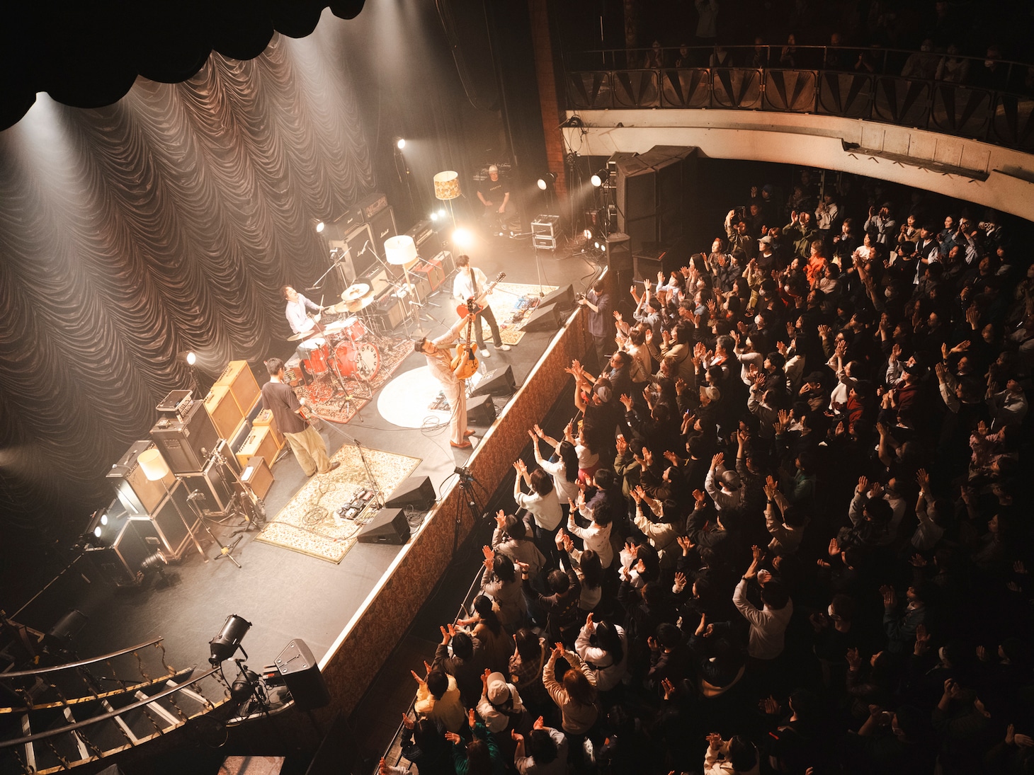 グソクムズ（撮影：小財美香子）