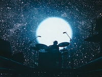 川上輝（Dr / D.A.N.）（Photo by Naoki Usuda）