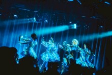 「Tohkei 新体制お披露目 単独公演『花明』」の様子。