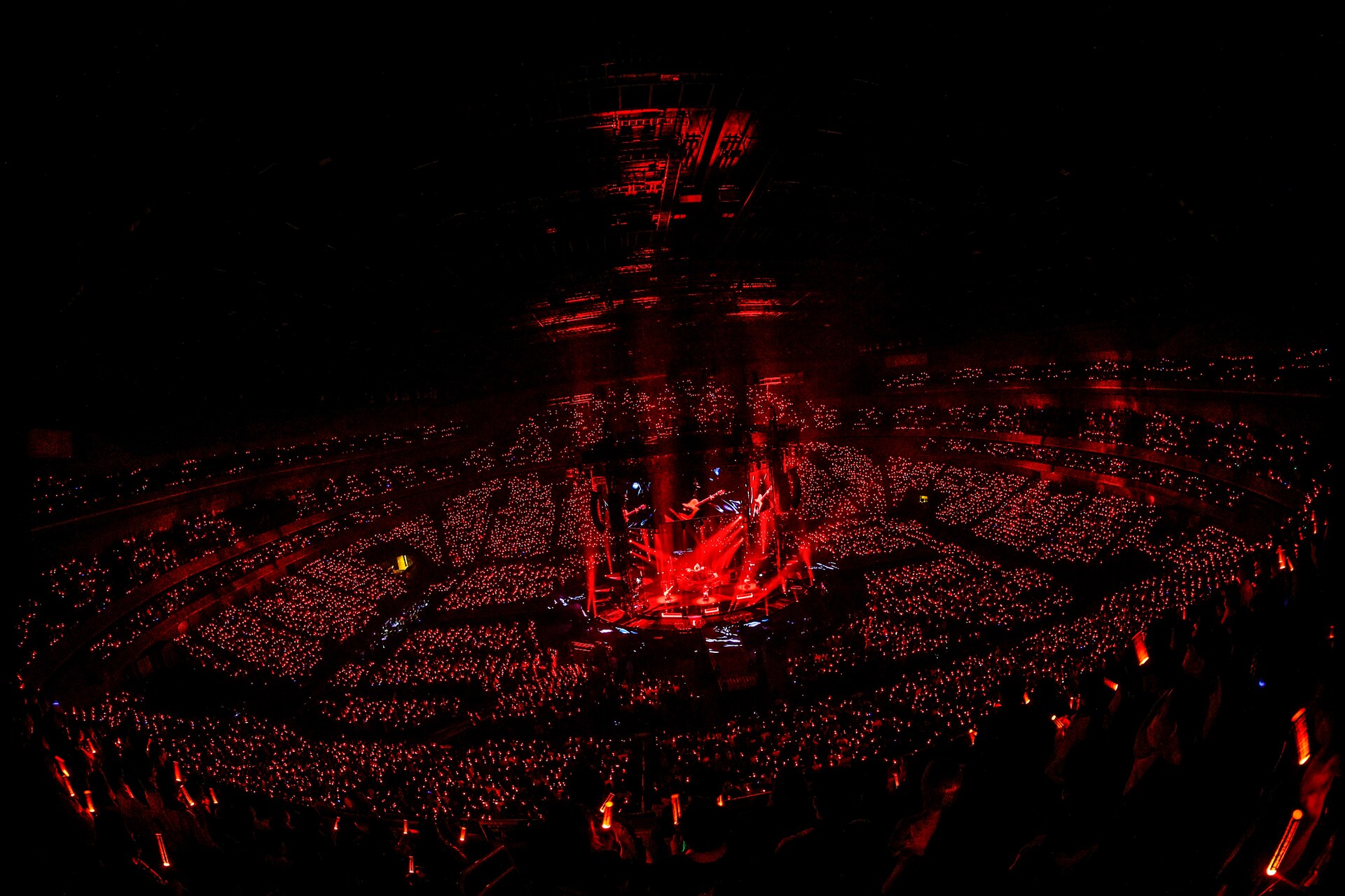 L'Arc-en-Ciel、レア曲連発「UNDERGROUND」ツアー映像化 先行上映