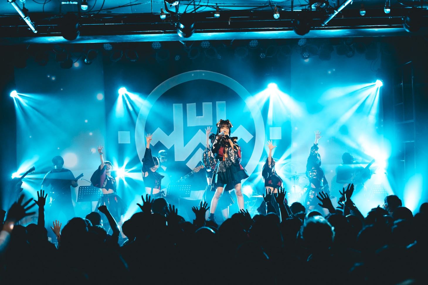 「INUWASI BAND SET RELEASE PARTY〝 狗春一閃 〟」の様子。（撮影：小林弘輔）