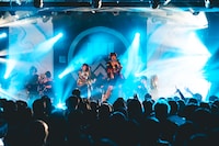 「INUWASI BAND SET RELEASE PARTY〝 狗春一閃 〟」の様子。（撮影：小林弘輔）