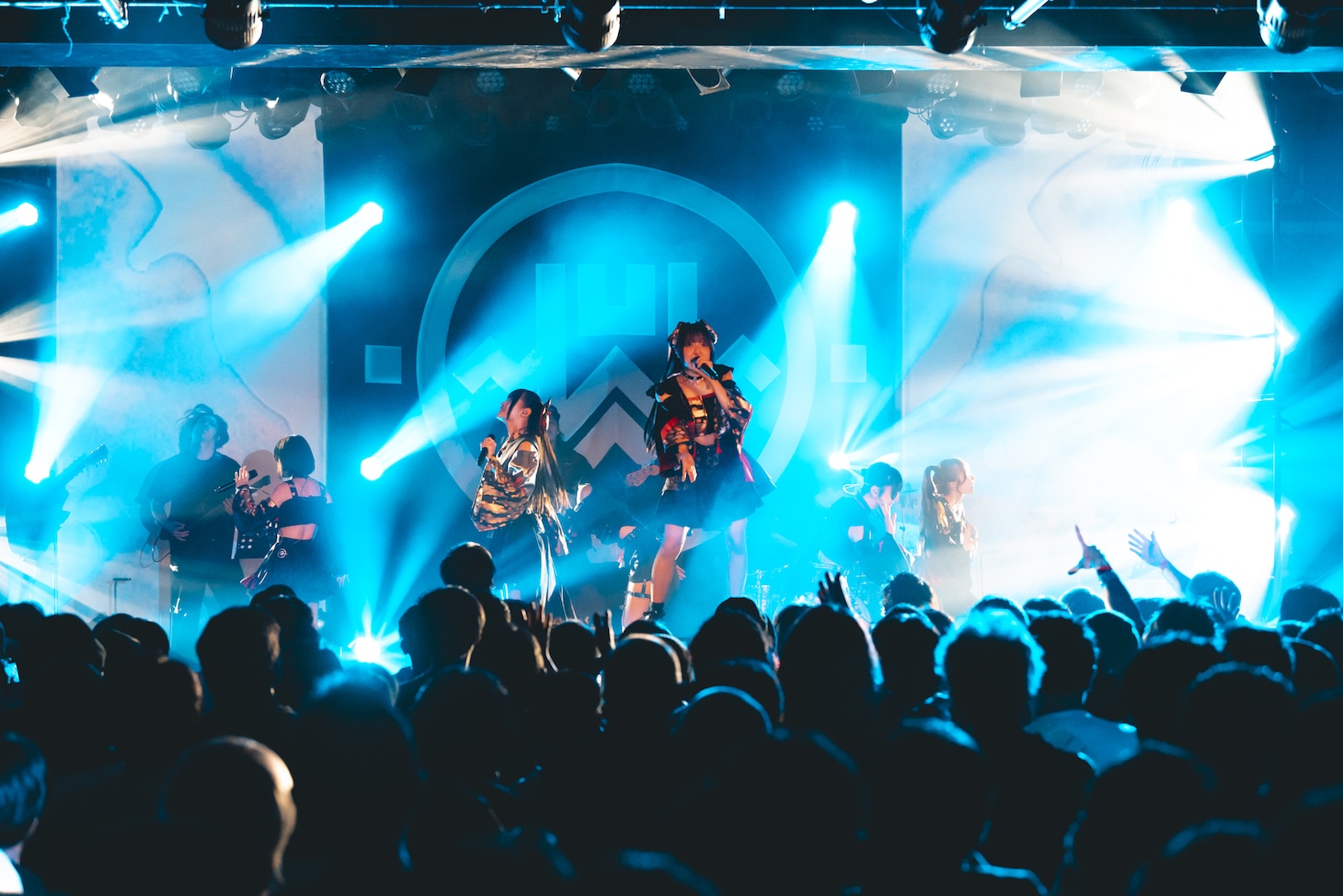 「INUWASI BAND SET RELEASE PARTY〝 狗春一閃 〟」の様子。（撮影：小林弘輔）