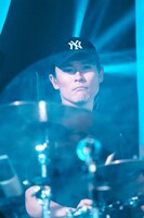 田浦楽（Dr / Crystal Lake）（撮影：小林弘輔）