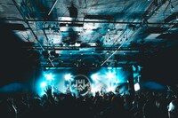 「INUWASI BAND SET RELEASE PARTY〝 狗春一閃 〟」の様子。（撮影：小林弘輔）