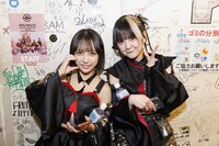 開演前のはのんまゆとカリヲリ。（撮影：小林弘輔）