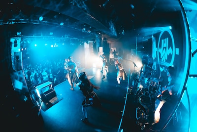 「INUWASI BAND SET RELEASE PARTY〝 狗春一閃 〟」の様子。（撮影：小林弘輔）