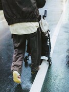 JJJがSTUTSに送った乳母車。