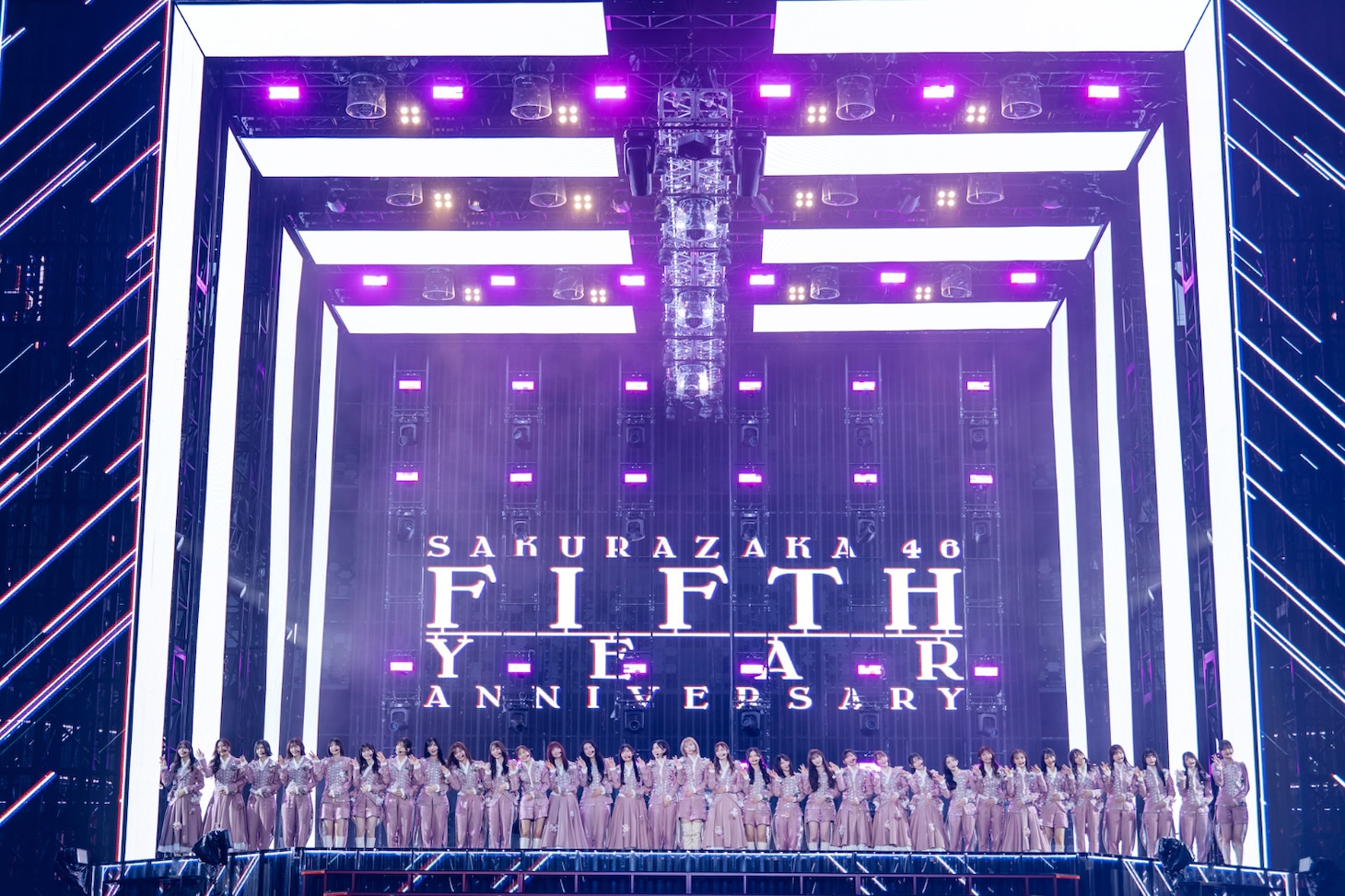 「5th YEAR ANNIVERSARY LIVE」の様子。