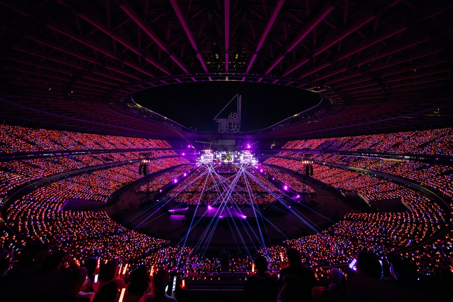 「5th YEAR ANNIVERSARY LIVE」の様子。