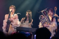 「CiON's Love Call 2026 supported byライブナタリー」よりCiONのステージの様子。（Photo by MAYUMI）