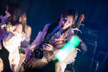 佳子（Sax / CiON）（Photo by MAYUMI）
