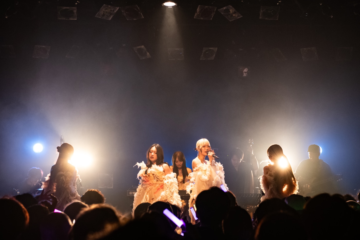「CiON's Love Call 2026 supported byライブナタリー」よりCiONのステージの様子。（Photo by MAYUMI）