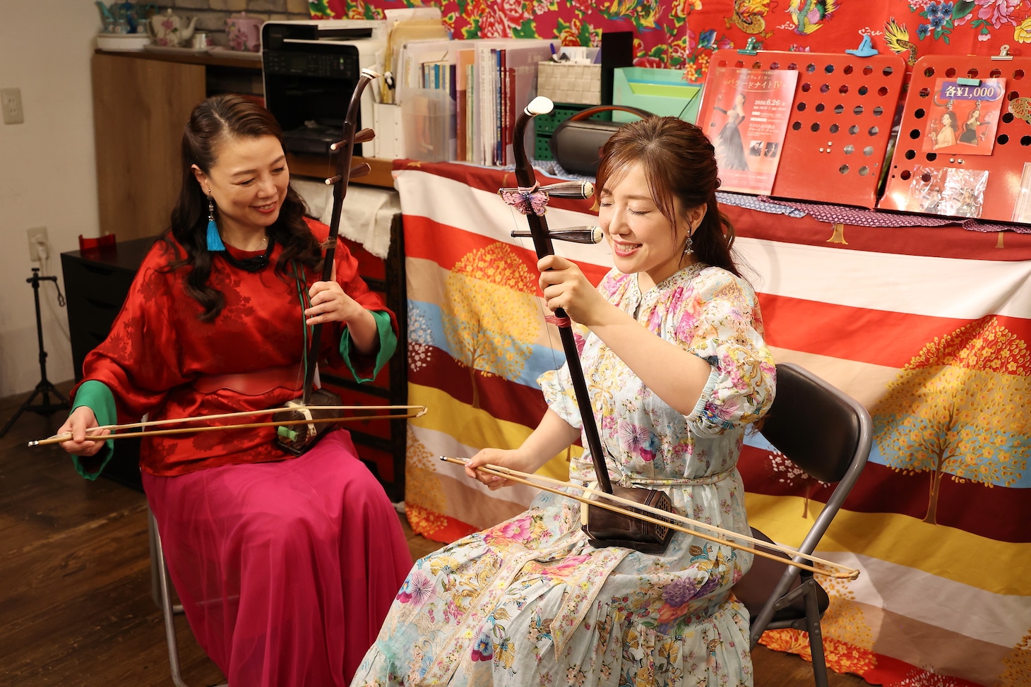 ウェイウェイ・ウーと平原綾香。