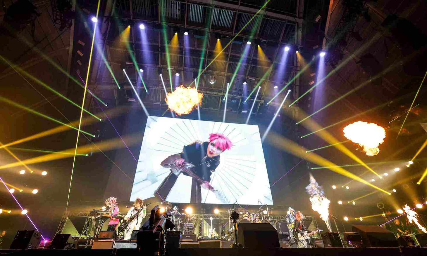 hide with Spread Beaverライブの様子。©︎HEADWAX ORGANIZATION CO.,LTD. / Photo by KAZUKO TANAKA（CAPS）