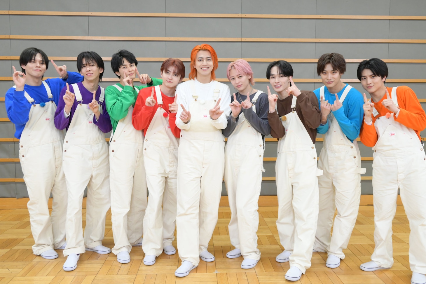 “11ポーズ”の超特急。