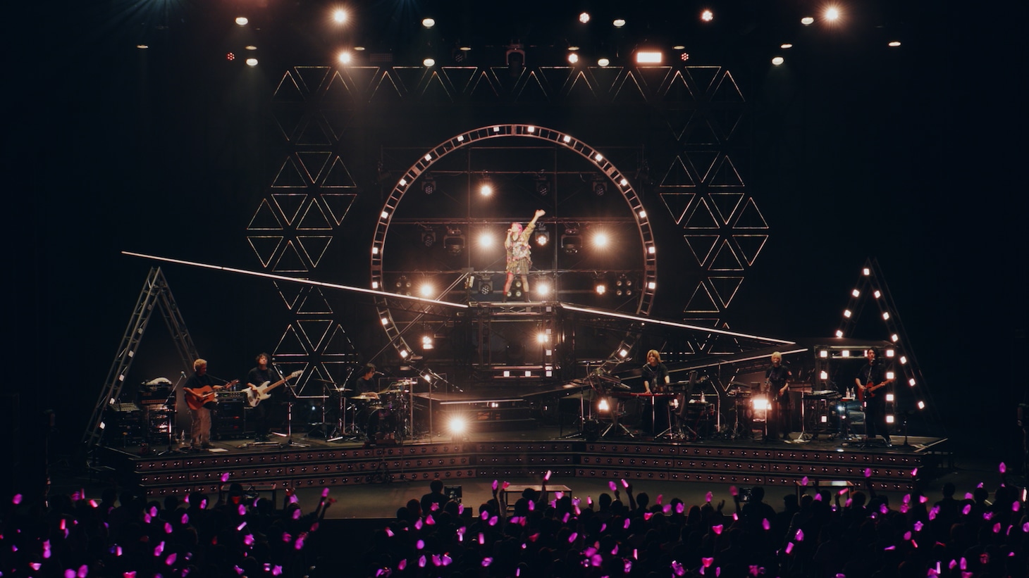 「LiSA『Patch Walk』MUSiC CLiP」のサムネイル。