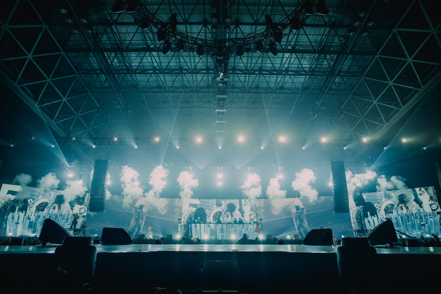 「STARLIGHT」のパフォーマンスの様子。（Photo by Jun Yokoyama）