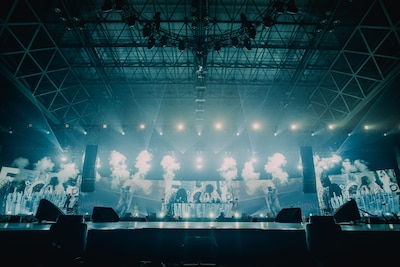 「STARLIGHT」のパフォーマンスの様子。（Photo by Jun Yokoyama）