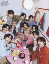 「CanCam」よりINIのカット。