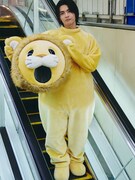 武藤潤（原因は自分にある。）初のソロ写真集「燕飛」購入特典のインスタントフォト風写真の絵柄（スタダ便）。