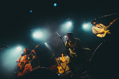 挫・人間「挫人間単独公演地獄式新入生歓迎会弍零弍六」の様子。（撮影：エドソウタ）