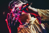 下川リヲ（Vo, G）（撮影：エドソウタ）