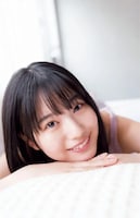 「週刊少年チャンピオン」20号より増田三莉音（乃木坂46）。