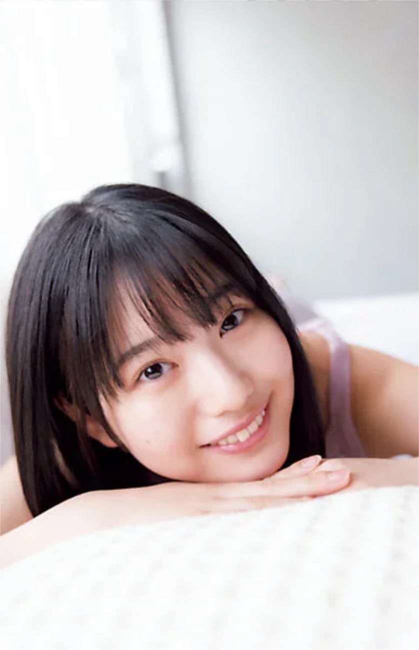 「週刊少年チャンピオン」20号より増田三莉音（乃木坂46）。