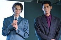 左から窪塚愛流、中島歩。