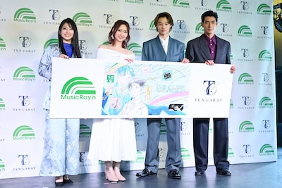 左から雨宮天、戸松遥、窪塚愛流、中島歩。