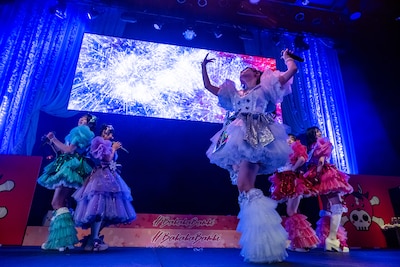 最後の「ハナビガタリ」を歌う#ババババンビ。