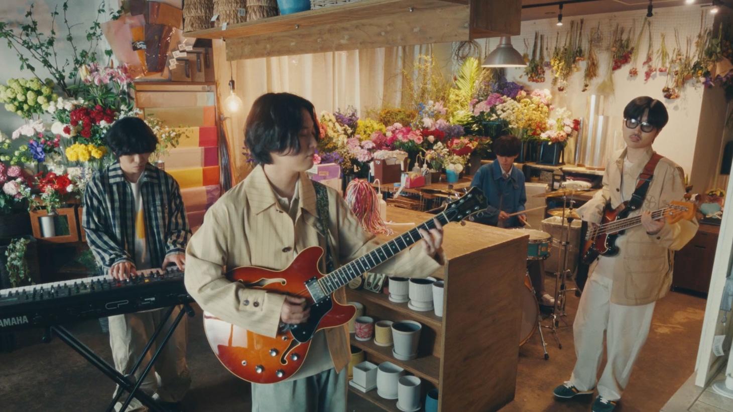 goethe「LIFE」ミュージックビデオより。