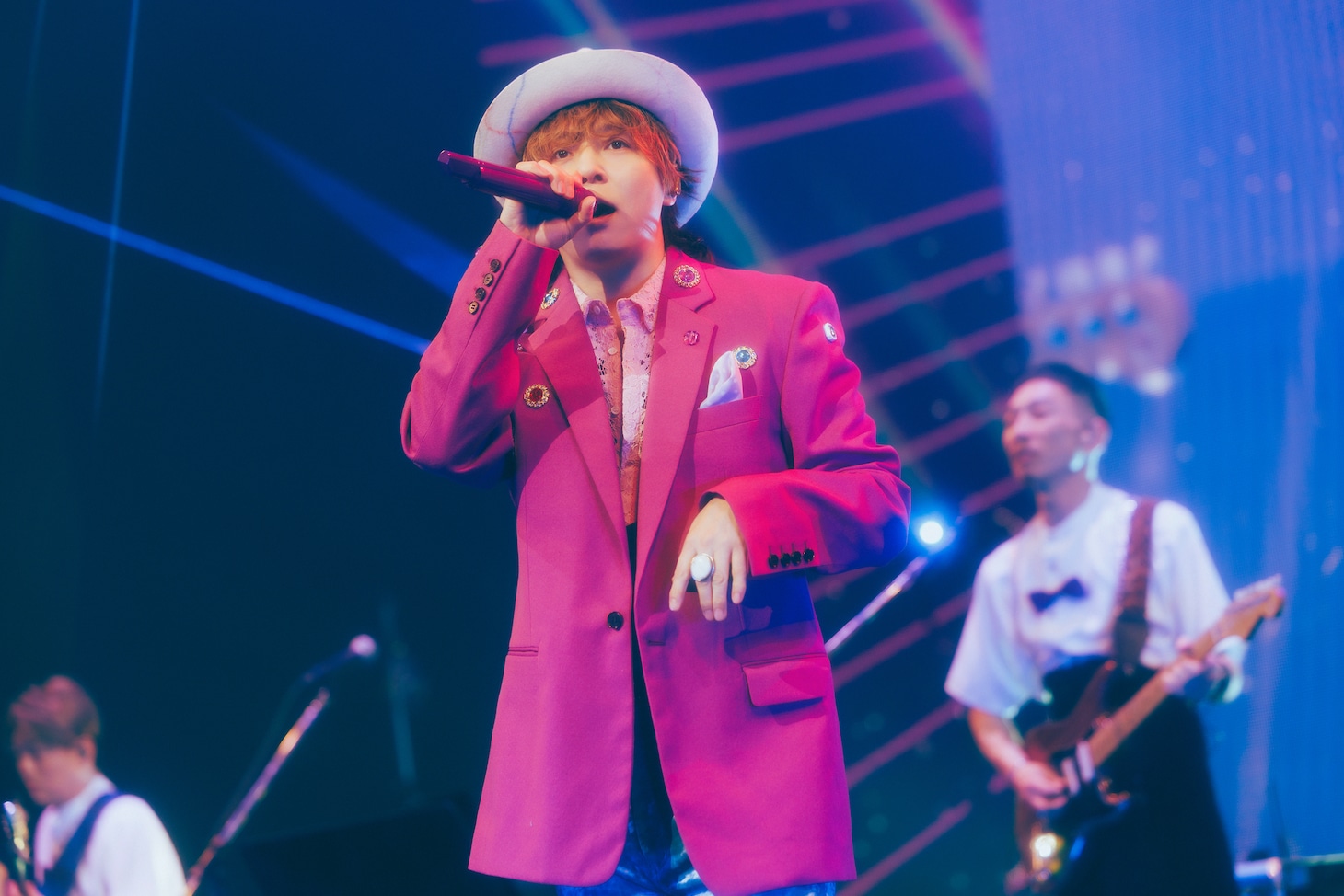 堂本剛/.ENDRECHERI.、47歳初ライブはファンク色濃いめの祝宴に　桜シーズン彩る名曲も披露