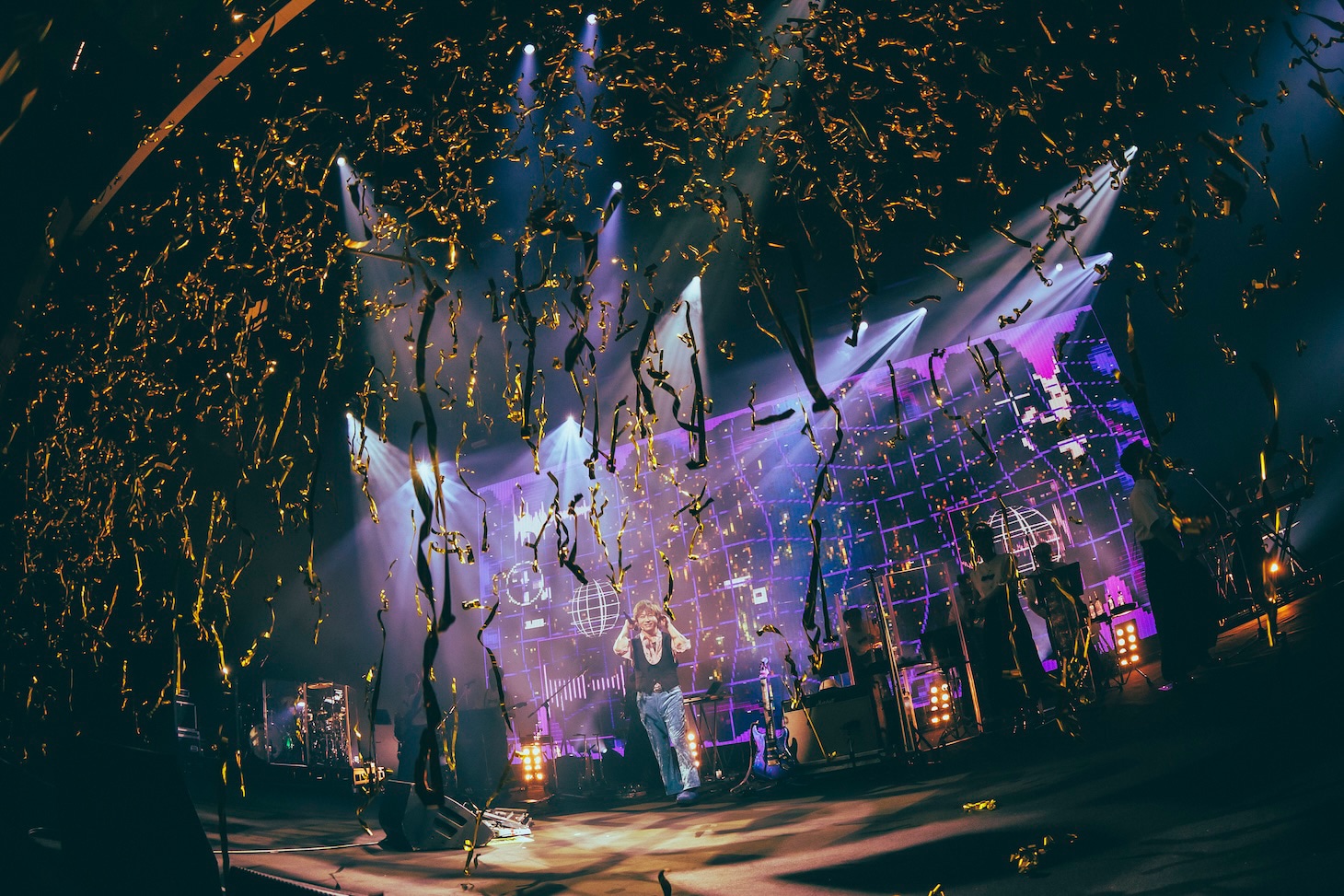 堂本剛/.ENDRECHERI.、47歳初ライブはファンク色濃いめの祝宴に　桜シーズン彩る名曲も披露