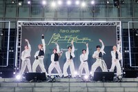 「Travis Japan '陰ニモ日向ニモ' Premium Night」の様子。