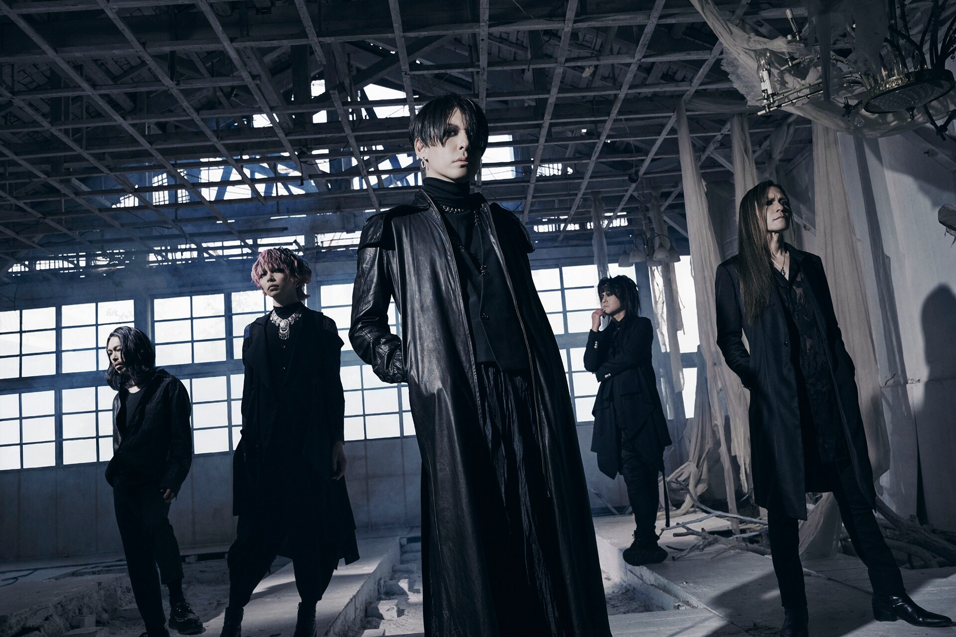 河村隆一「BEAUTIFUL LIE」含むアルバム3作配信リリース決定