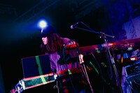 Leno（Key, Syn）（Photo by Hayato Niiya）