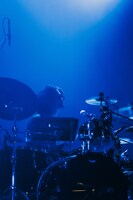 Shunsuke（Dr）（Photo by Hayato Niiya）