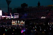 「＝LOVE 8周年ツアー『＝LOVE 8th ANNIVERSARY PREMIUM TOUR』FINAL in 横浜スタジアム」の様子。©YOANI / ソニー・ミュージックレーベルズ
