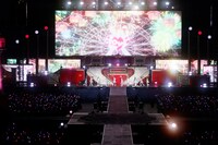 「＝LOVE 8周年ツアー『＝LOVE 8th ANNIVERSARY PREMIUM TOUR』FINAL in 横浜スタジアム」の様子。©YOANI / ソニー・ミュージックレーベルズ