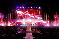 「＝LOVE 8周年ツアー『＝LOVE 8th ANNIVERSARY PREMIUM TOUR』FINAL in 横浜スタジアム」の様子。©YOANI / ソニー・ミュージックレーベルズ