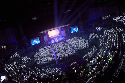 「WATWING LIVE TOUR 2025『honest』～Special Edition～」の様子。