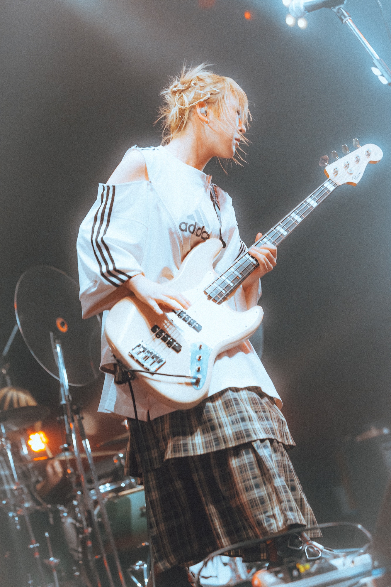 ごっきん（B, Cho / yonige）（Photo by Kazma Kobayashi）