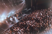 yonigeによるライブの様子。（Photo by Kazma Kobayashi）