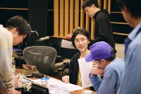 蓮沼執太Wフィルリハーサルの様子。