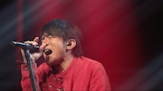 Mr.Children「Again」パフォーマンス映像より。