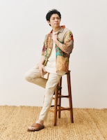 Number_i岸優太、バナナ・リパブリックの夏コレクションを着こなす