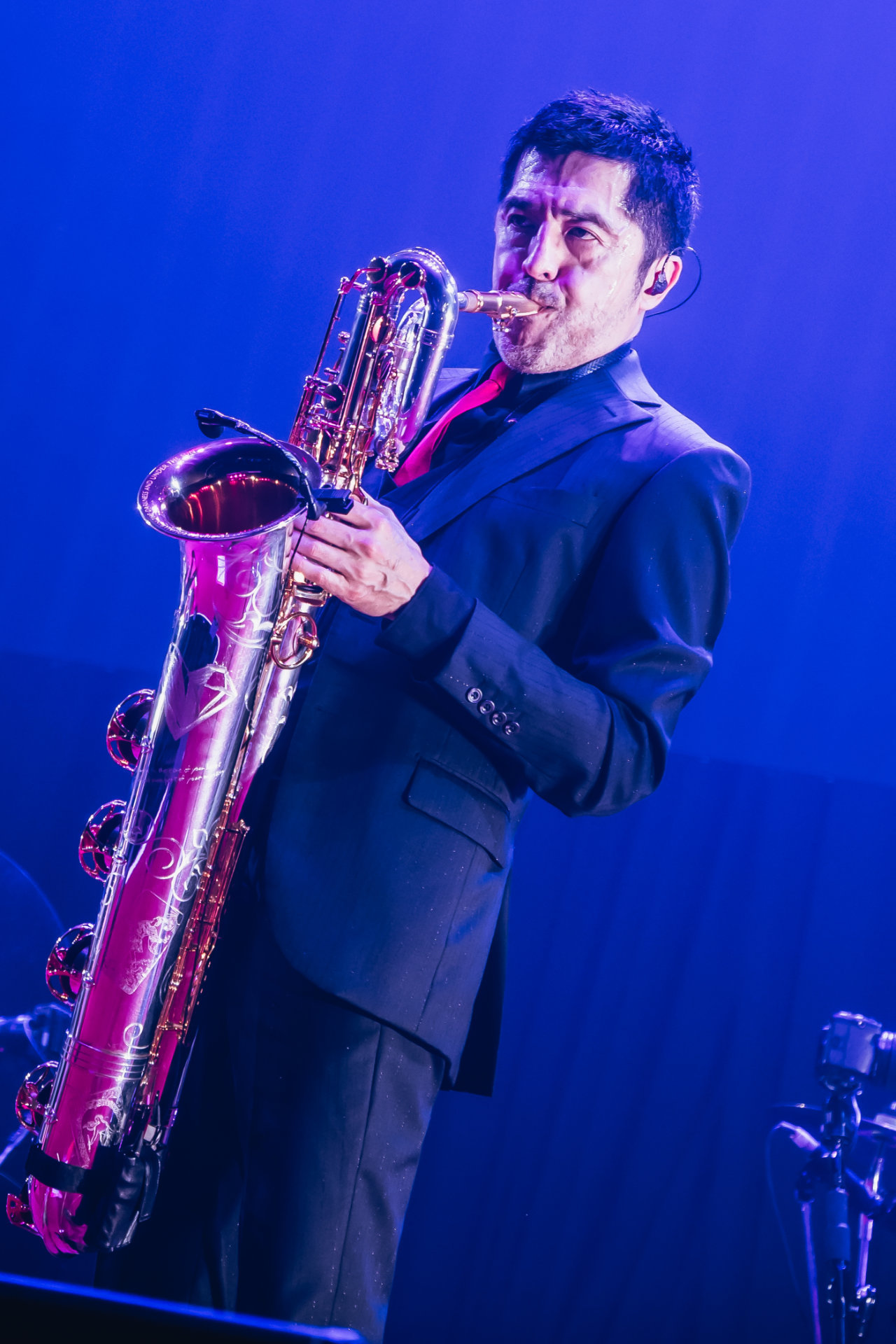 谷中敦（Baritone Sax）（撮影：夏目圭一郎）