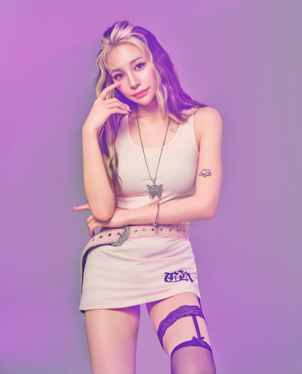 エイベックスからデビューはヤベェだろ！「ラヴ上等」Babyこと鈴木ユリア、90'sユーロビートを日本語カバー